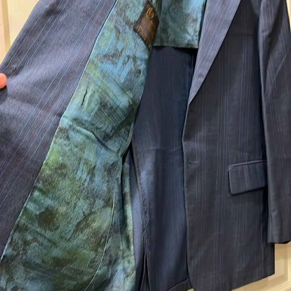 Madden’s Arcadia, LA Curly Men’s Sports Coat Blue Grey w Blue & Red Stripes